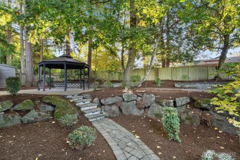 2133 170th Avenue NE Bellevue WA 98008