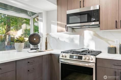 2133 170th Avenue NE Bellevue WA 98008