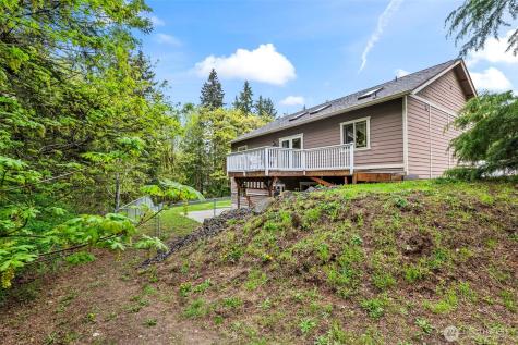 15445 Levin Road NW Poulsbo WA 98370
