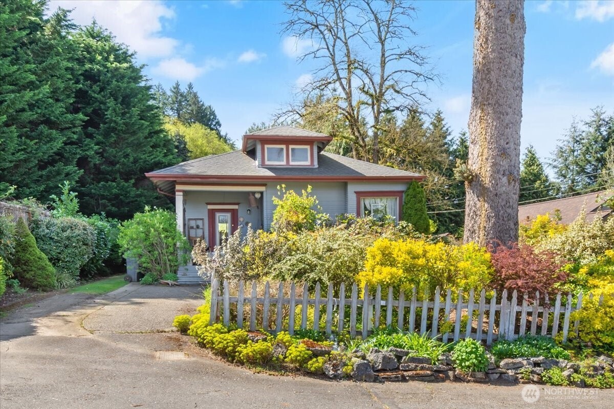 17505 Eason Avenue Bothell WA 98011