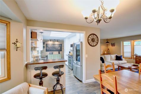125 N Waugh Road Mount Vernon WA 98273