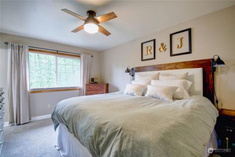 125 N Waugh Road Mount Vernon WA 98273