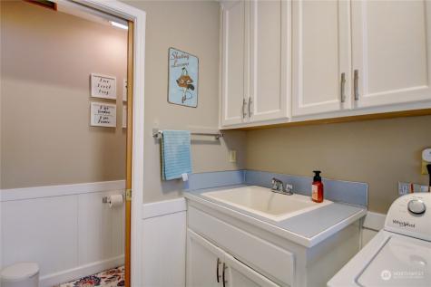 125 N Waugh Road Mount Vernon WA 98273