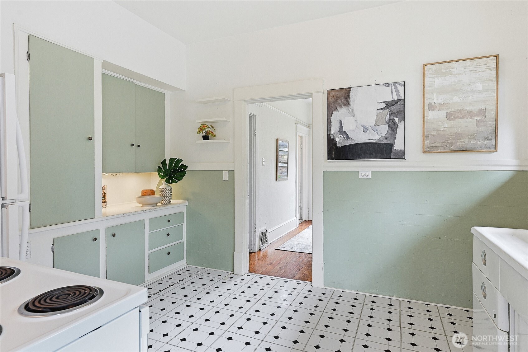 4651 1st Avenue NE Seattle WA 98105
