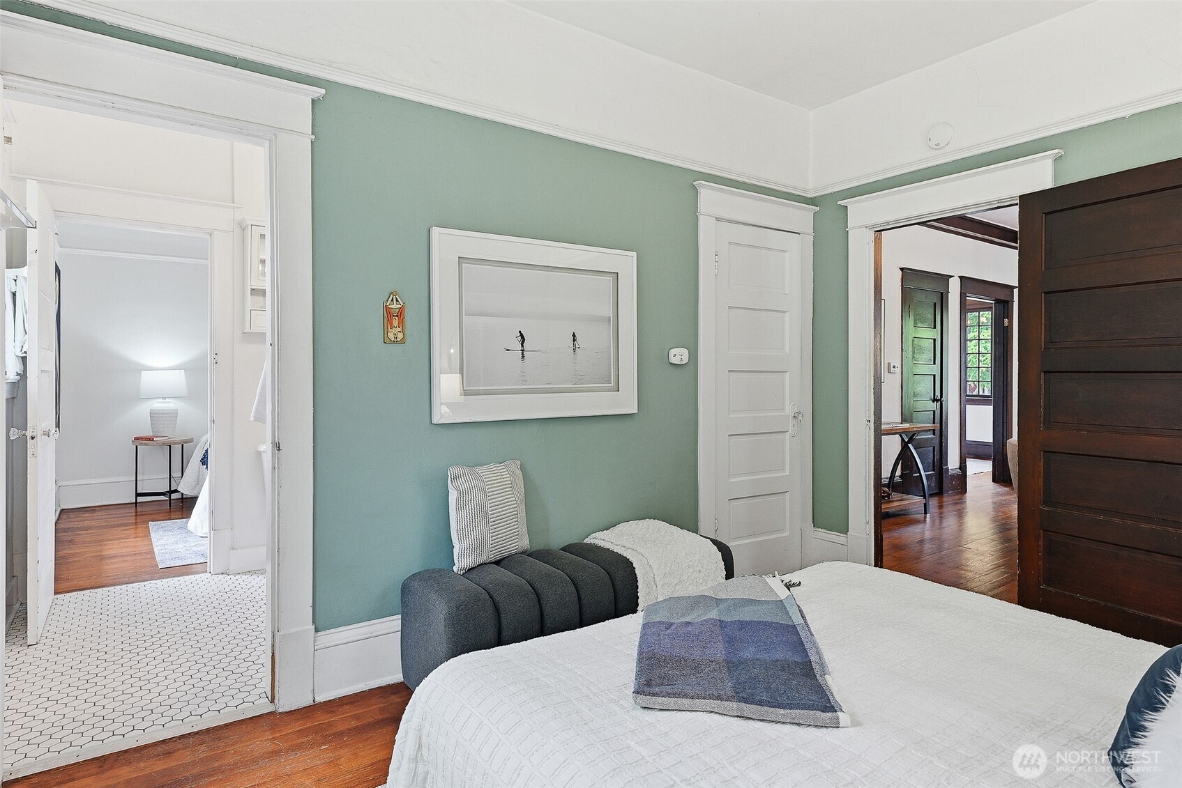 4651 1st Avenue NE Seattle WA 98105