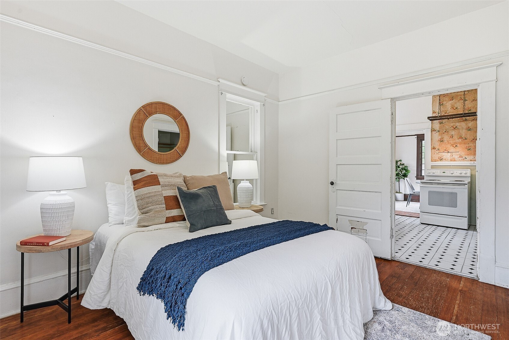 4651 1st Avenue NE Seattle WA 98105