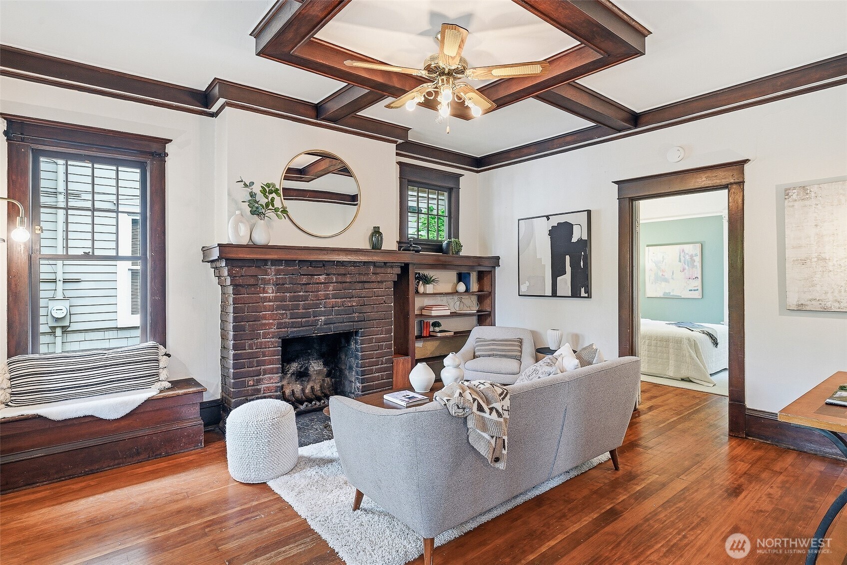 4651 1st Avenue NE Seattle WA 98105