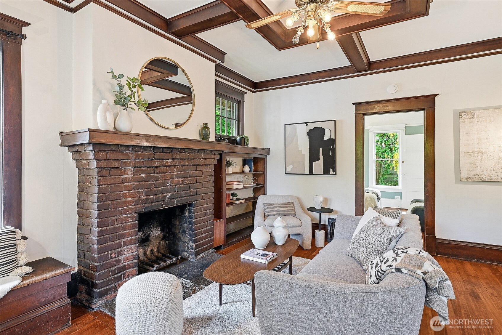 4651 1st Avenue NE Seattle WA 98105