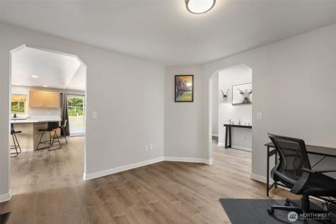 6432 Crossing Place SW Port Orchard WA 98367