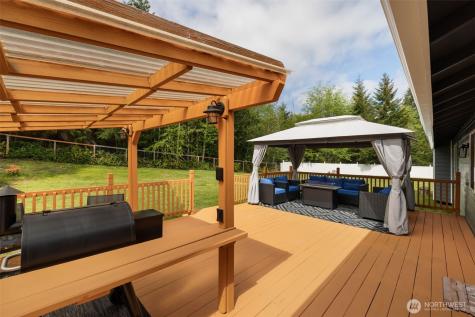 6432 Crossing Place SW Port Orchard WA 98367