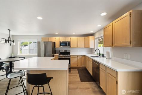 6432 Crossing Place SW Port Orchard WA 98367
