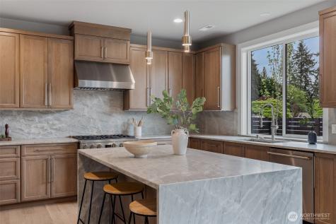 7825 NE 143rd Street Kirkland WA 98034
