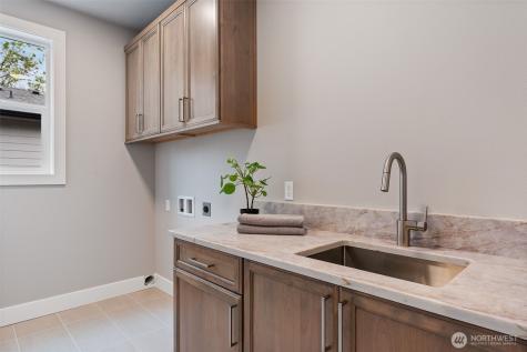 7825 NE 143rd Street Kirkland WA 98034