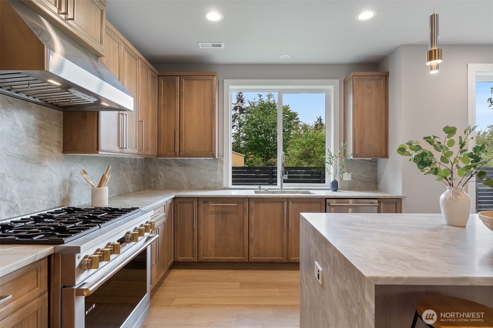 7825 NE 143rd Street Kirkland WA 98034