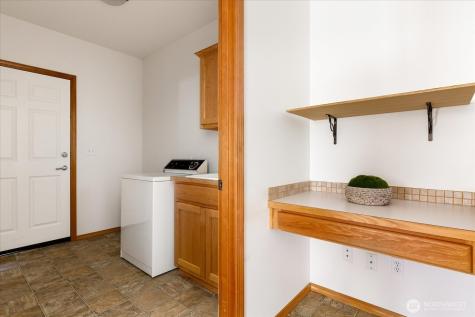 1292 SW Xavier Drive Oak Harbor WA 98277