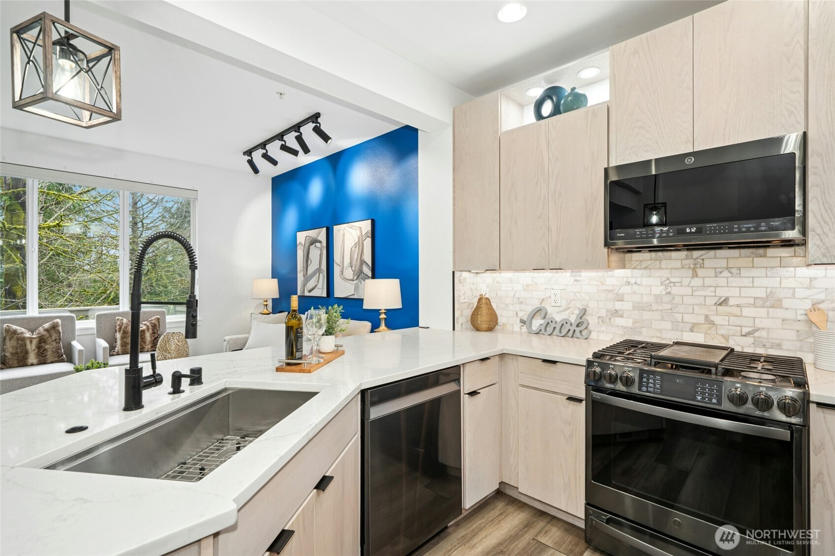 2062 NW Boulder Way Drive Issaquah WA 98027