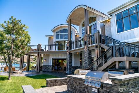 1350 W Woodin Avenue Chelan WA 98816