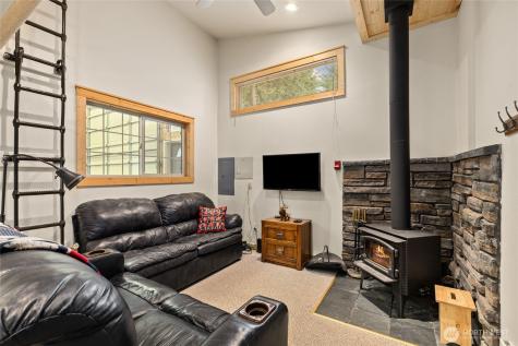 371 Eastgate Road Cle Elum WA 98922