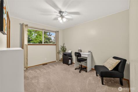 807 Jefferson Avenue NE Renton WA 98056