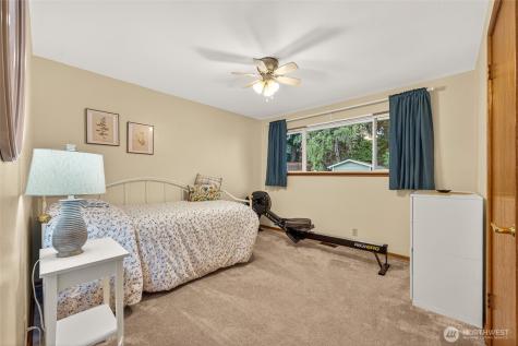807 Jefferson Avenue NE Renton WA 98056