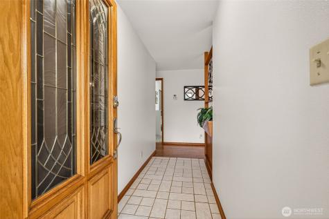 807 Jefferson Avenue NE Renton WA 98056