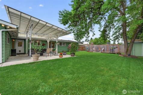 807 Jefferson Avenue NE Renton WA 98056