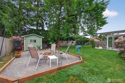 807 Jefferson Avenue NE Renton WA 98056