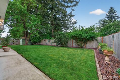 807 Jefferson Avenue NE Renton WA 98056