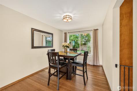 807 Jefferson Avenue NE Renton WA 98056