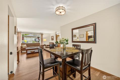 807 Jefferson Avenue NE Renton WA 98056