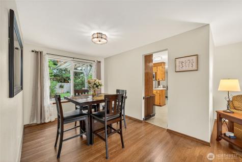 807 Jefferson Avenue NE Renton WA 98056