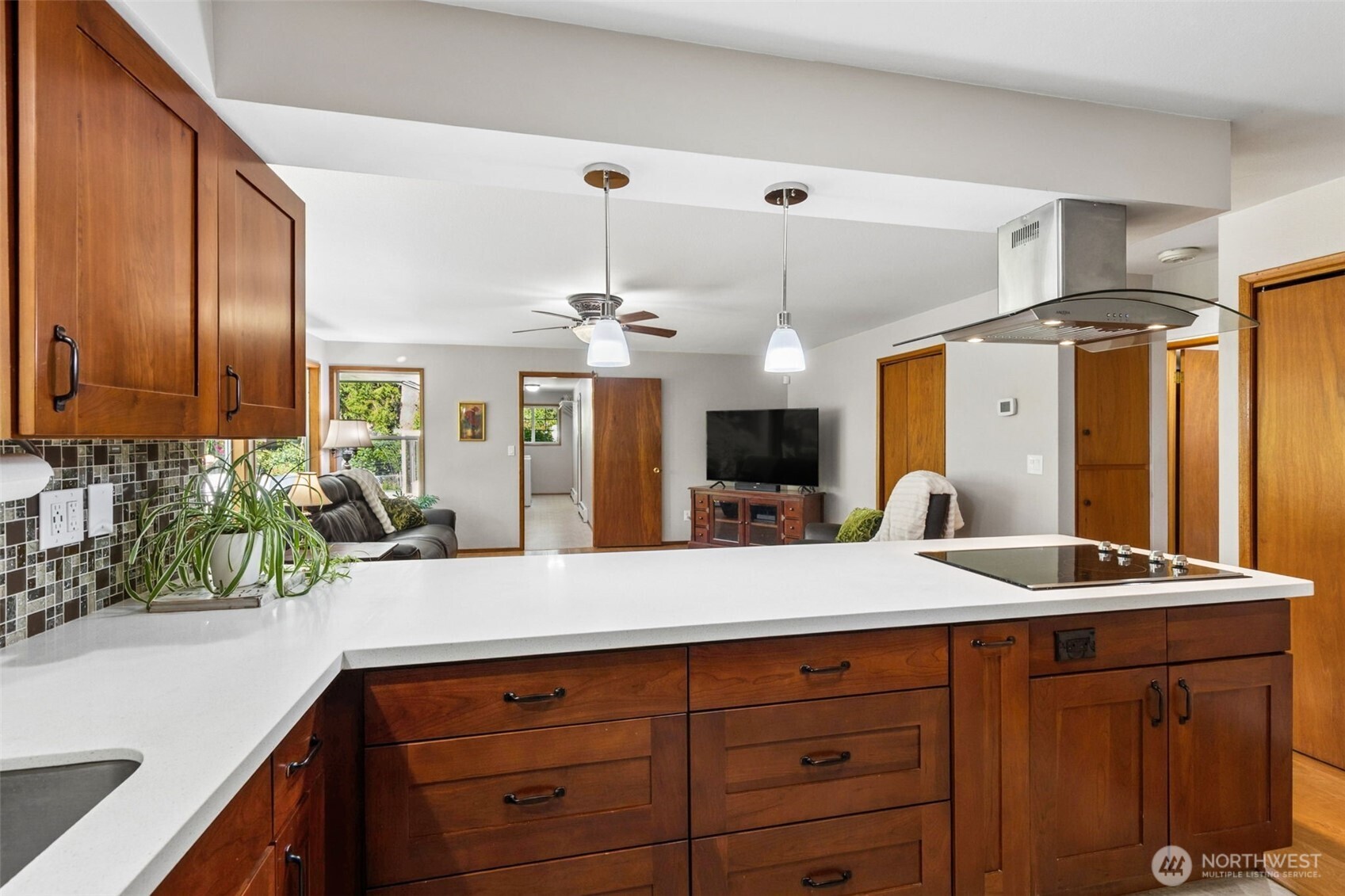 6816 4th Way SE Lacey WA 98503