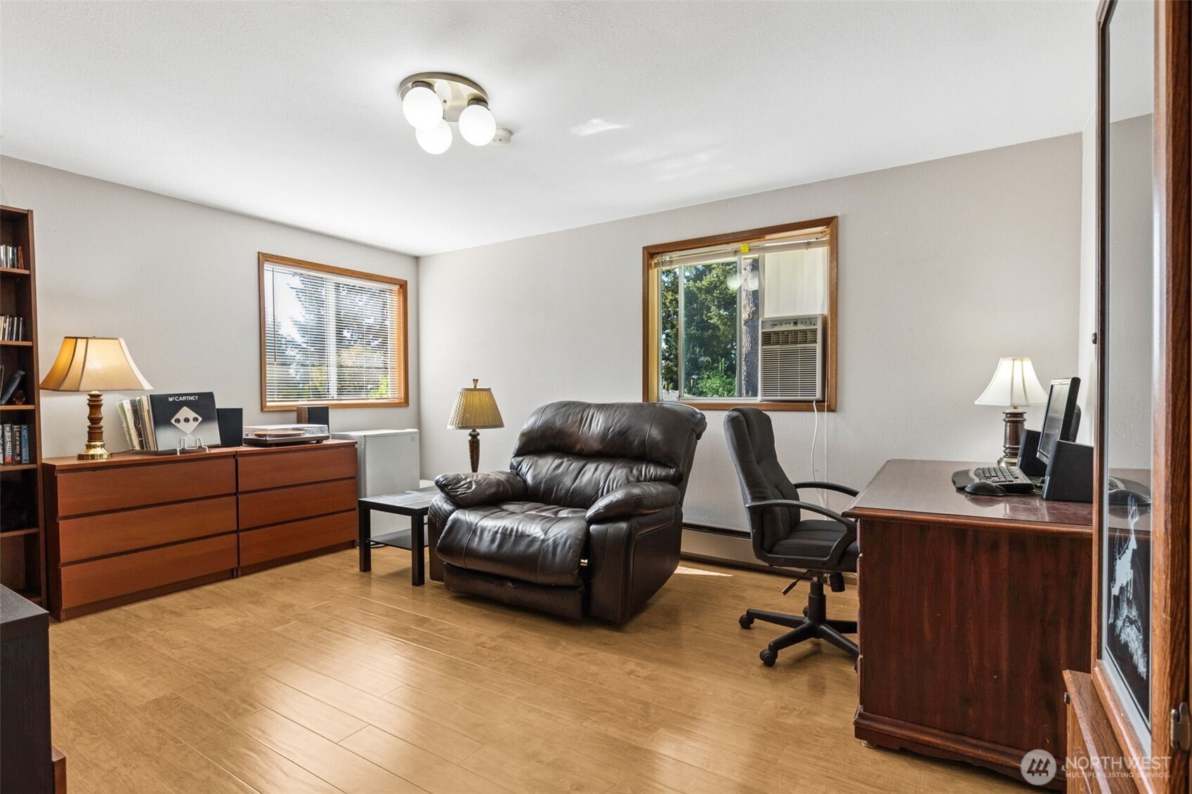 6816 4th Way SE Lacey WA 98503