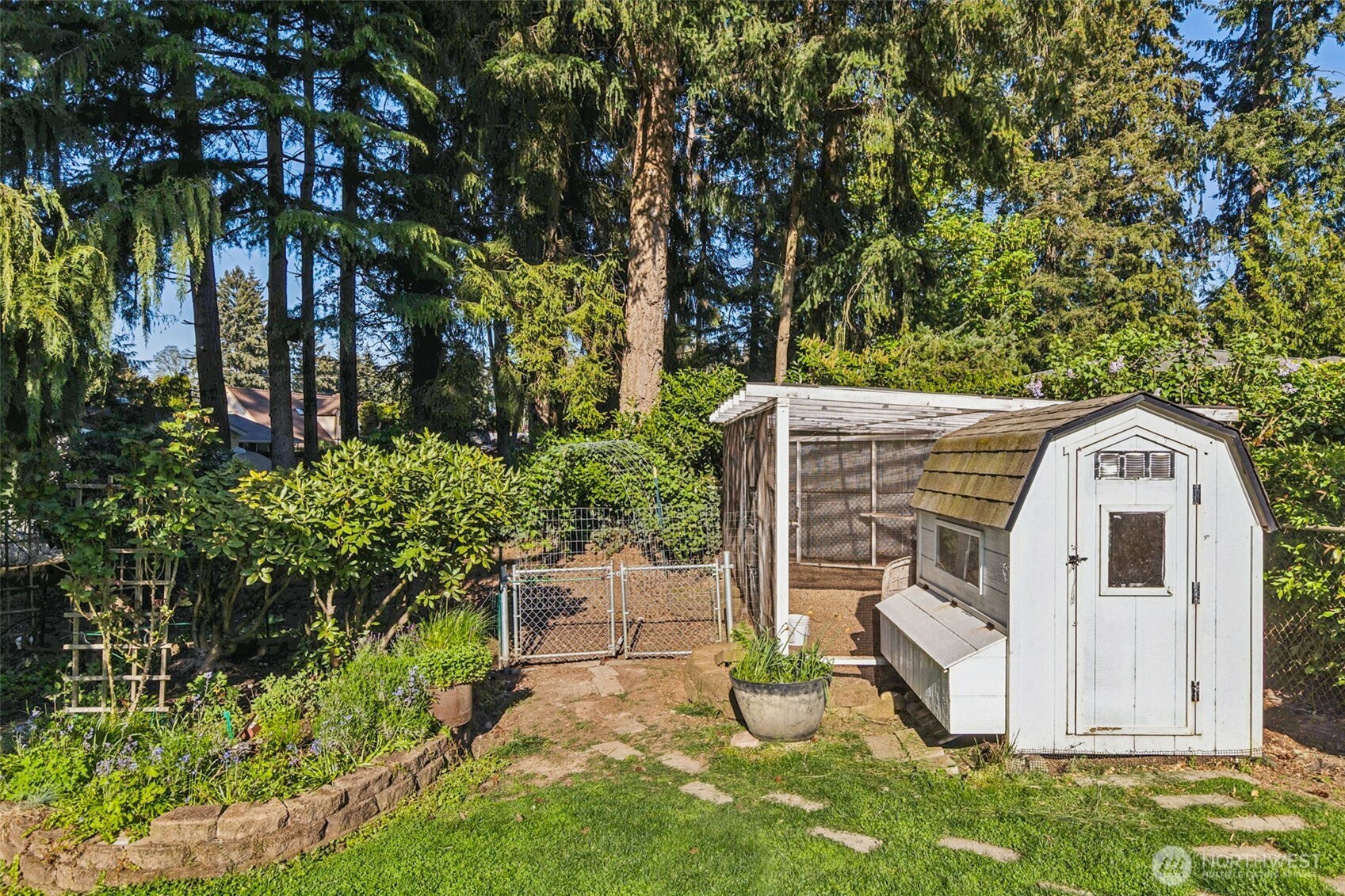 6816 4th Way SE Lacey WA 98503