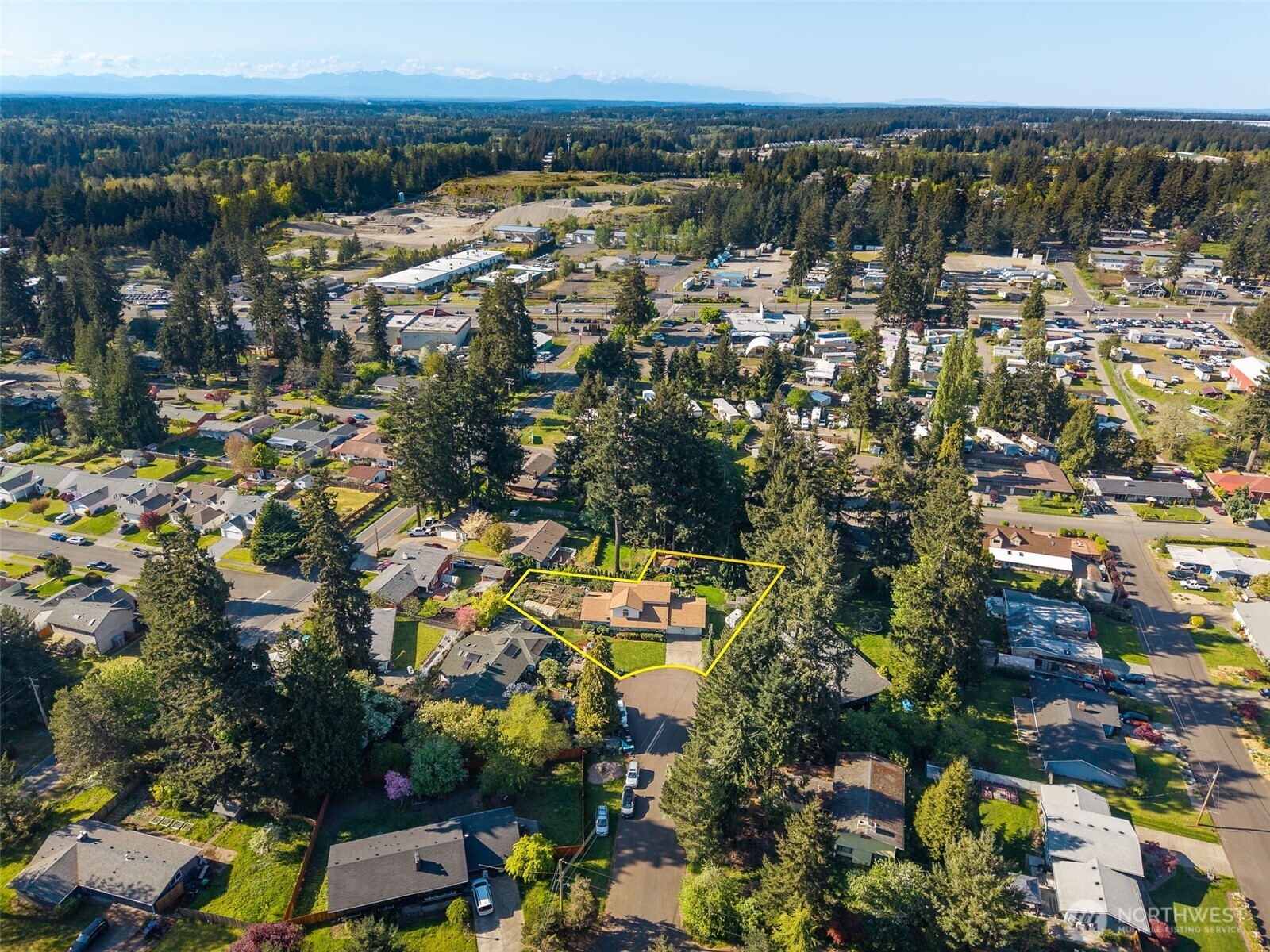6816 4th Way SE Lacey WA 98503