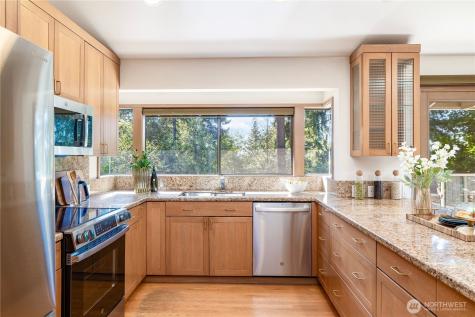 4103 106th Place NE Kirkland WA 98033
