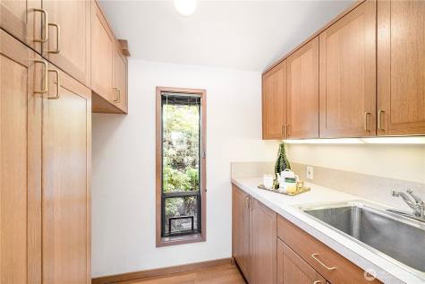 4103 106th Place NE Kirkland WA 98033