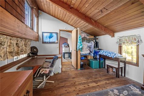 2543 State Route 109 Ocean Shores WA 98569