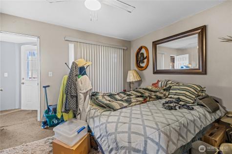 2543 State Route 109 Ocean Shores WA 98569