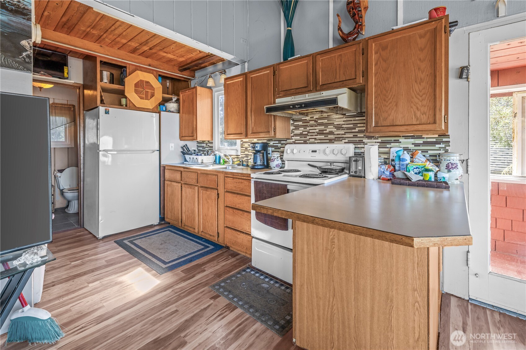 2543 State Route 109 Ocean Shores WA 98569