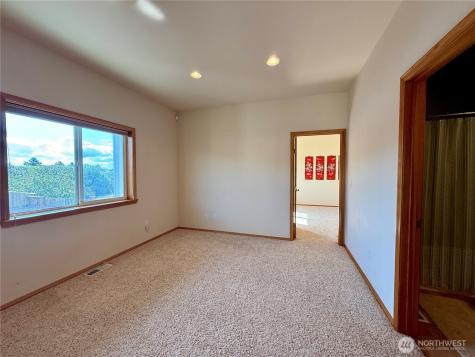 1160 Greenview Avenue SW Ocean Shores WA 98569