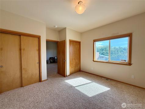 1160 Greenview Avenue SW Ocean Shores WA 98569
