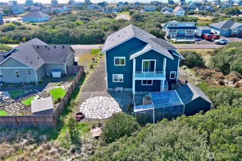 1160 Greenview Avenue SW Ocean Shores WA 98569