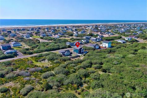 1160 Greenview Avenue SW Ocean Shores WA 98569