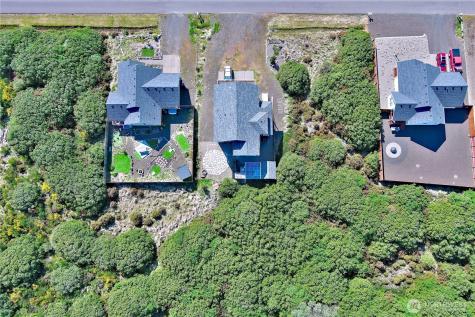1160 Greenview Avenue SW Ocean Shores WA 98569