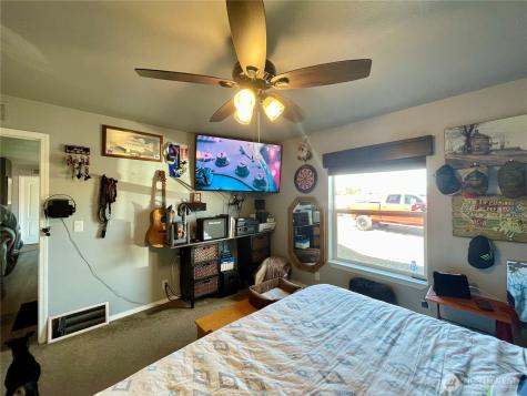 405 E Chelan Street Coulee City WA 99115