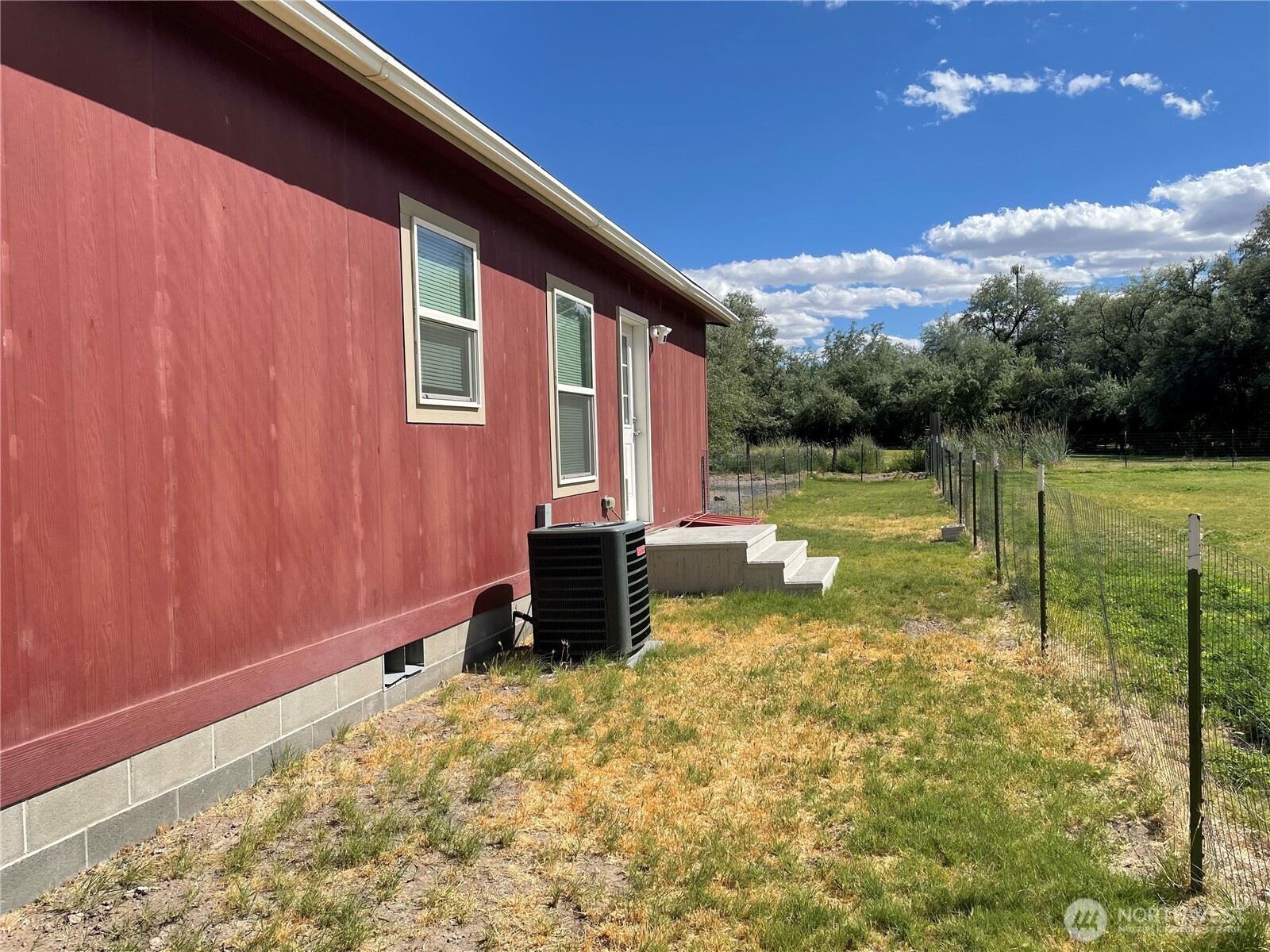 405 E Chelan Street Coulee City WA 99115
