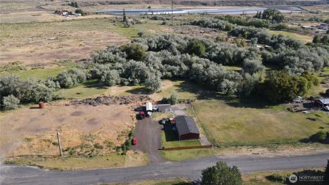405 E Chelan Street Coulee City WA 99115