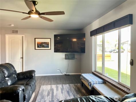 405 E Chelan Street Coulee City WA 99115
