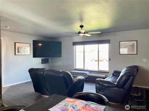 405 E Chelan Street Coulee City WA 99115